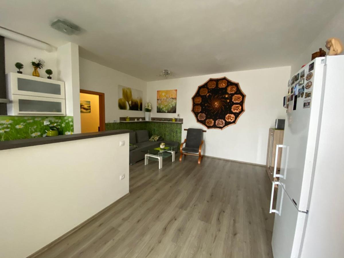 Apartmán na Lukách - Kopretina Třeboň Esterno foto